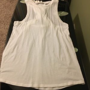 Lululemon 6 white tank