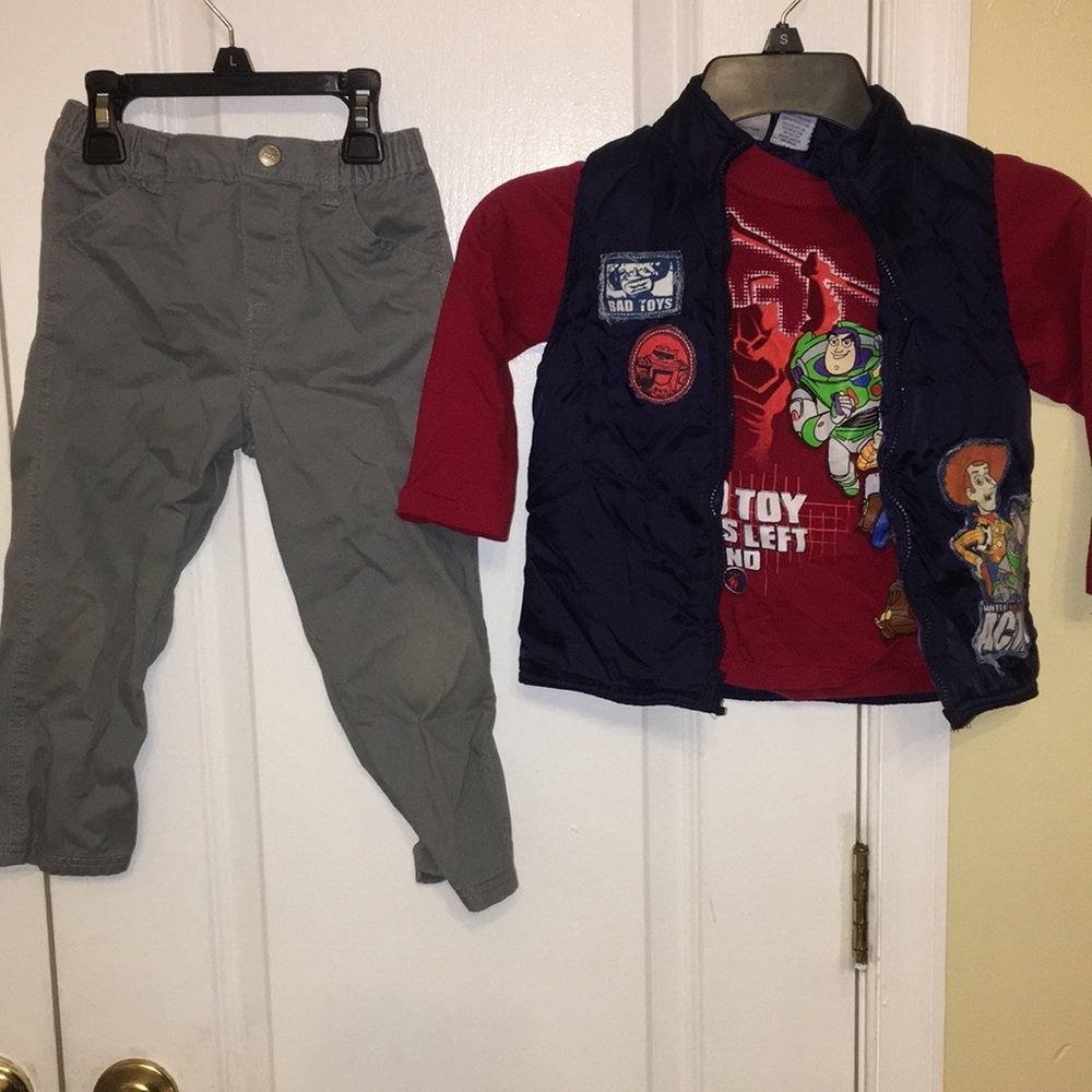 Preowned Toy story boy’s 3pcs sets 4T