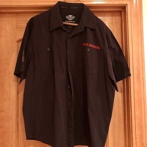Men's Harley Davidson  Button Down Top. XL