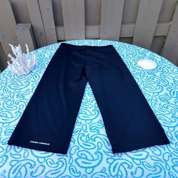 UNDER ARMOUR CAPRI EXCERCISE POLY PANTS SMALL BLK - Picture 2 of 7