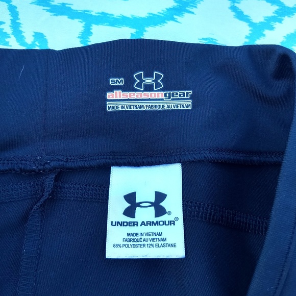 UNDER ARMOUR CAPRI EXCERCISE POLY PANTS SMALL BLK - Picture 7 of 7