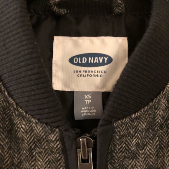 super cute herring bone vest never worn!! - Picture 2 of 3