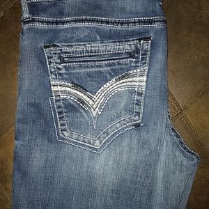 Men’s jeans from the Buckle.
