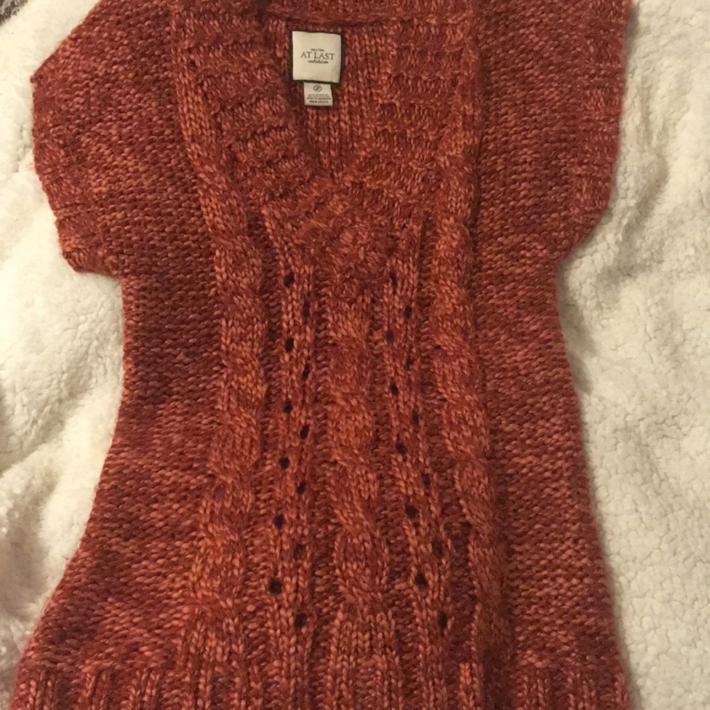 Short sleeve burnt orange sweater