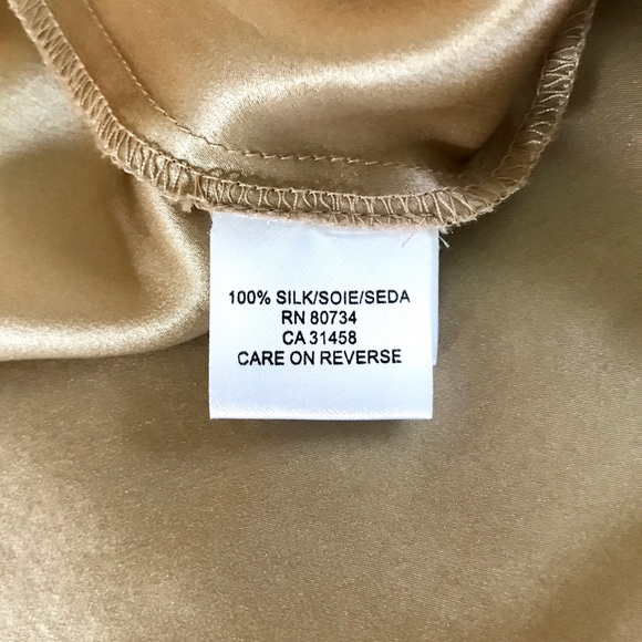 SOLD. BCBGMaxazria Black Silk Halter Dress Sz 6P - Picture 8 of 8