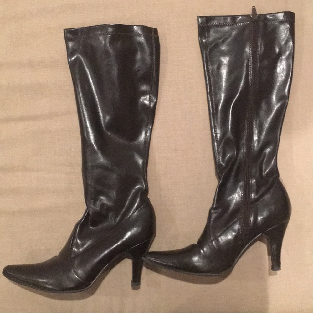 Kenneth Cole Reaction synthetic leather boots
