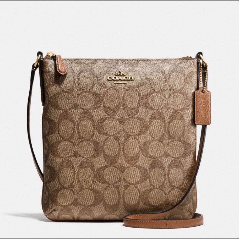 Crossbody in signature