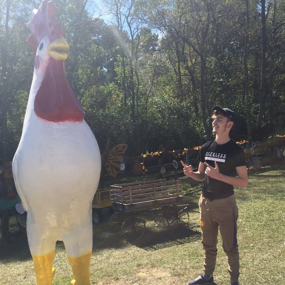 Meet your Posher, Tyler