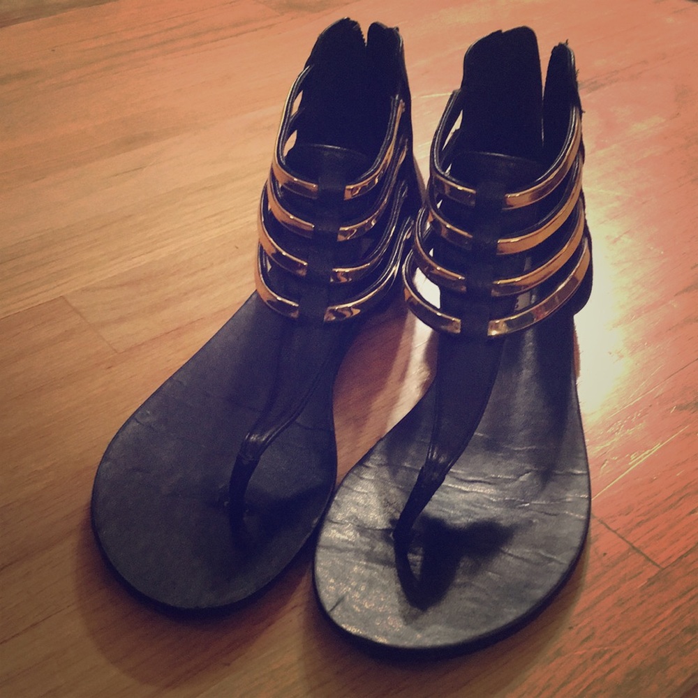 Steve Madden black and gold sandals