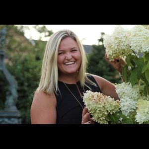 Meet your Posher, Alyssa