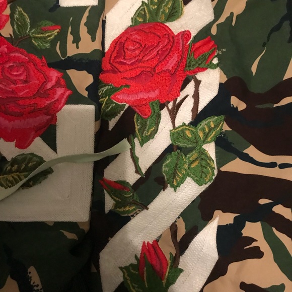 Off-White Camo bomber jacket - Picture 3 of 6