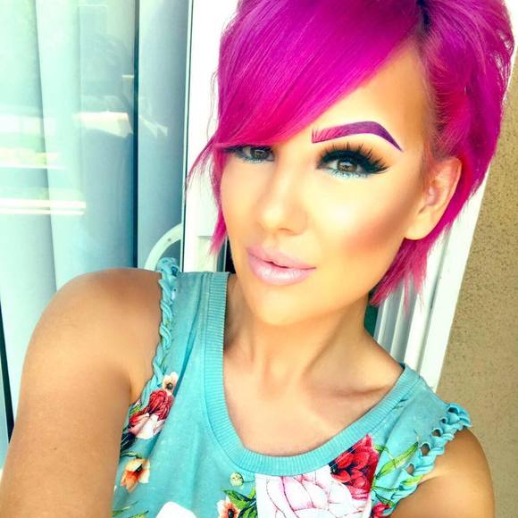 Meet your Posher, Daniela - Picture 1 of 1