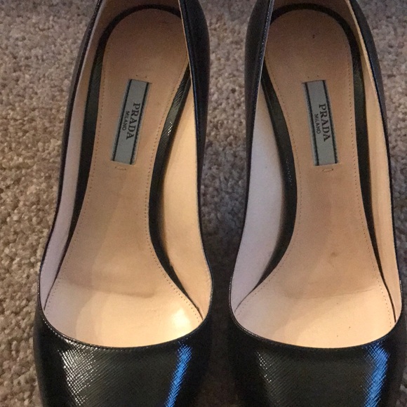 Prada Pumps - Picture 5 of 8