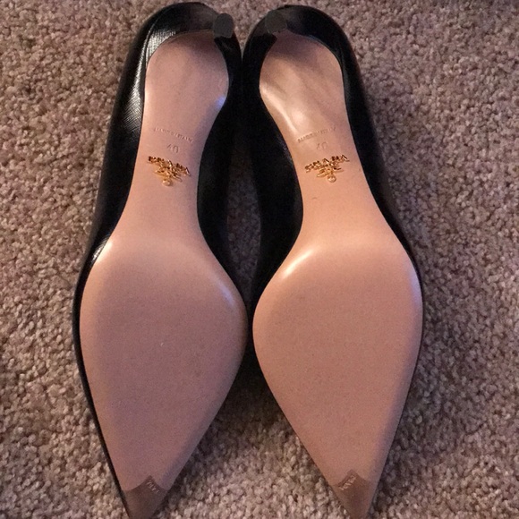 Prada Pumps - Picture 7 of 8