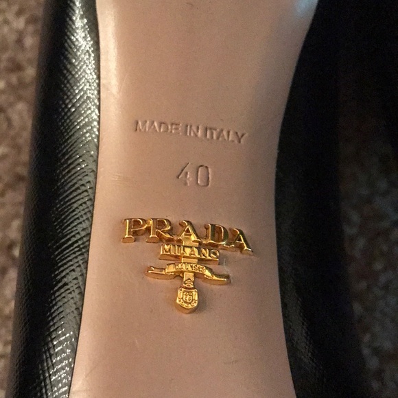 Prada Pumps - Picture 8 of 8