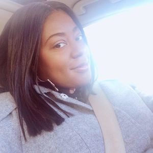 Meet your Posher, Damara