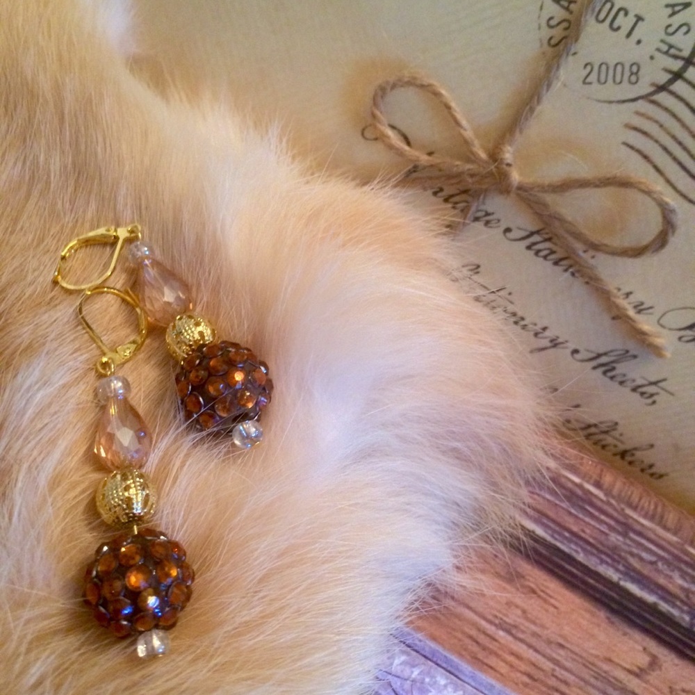 ⚜️Copper Tone Bling ~ Dangle Earrings⚜️