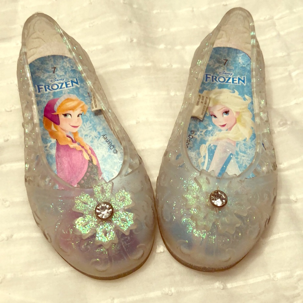 Little girls jelly “frozen” shoes