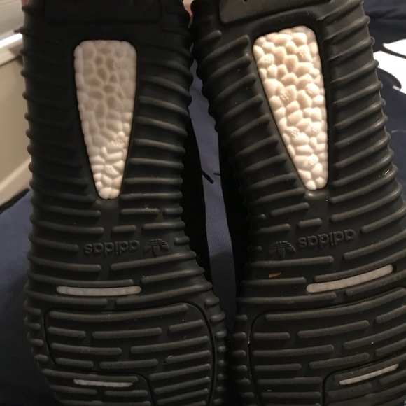 Yeezy Pirate Black main image 4