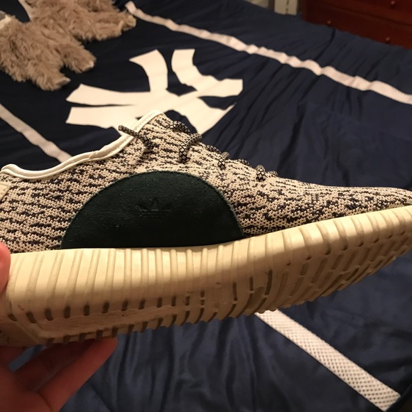 Yeezy Turtle Doves main image 5