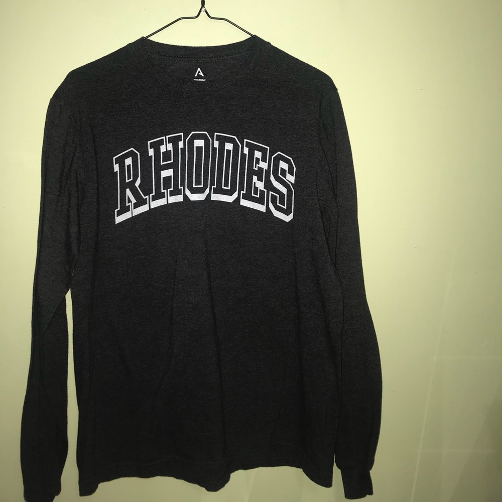 Rhodes College t-shirt❤️🖤