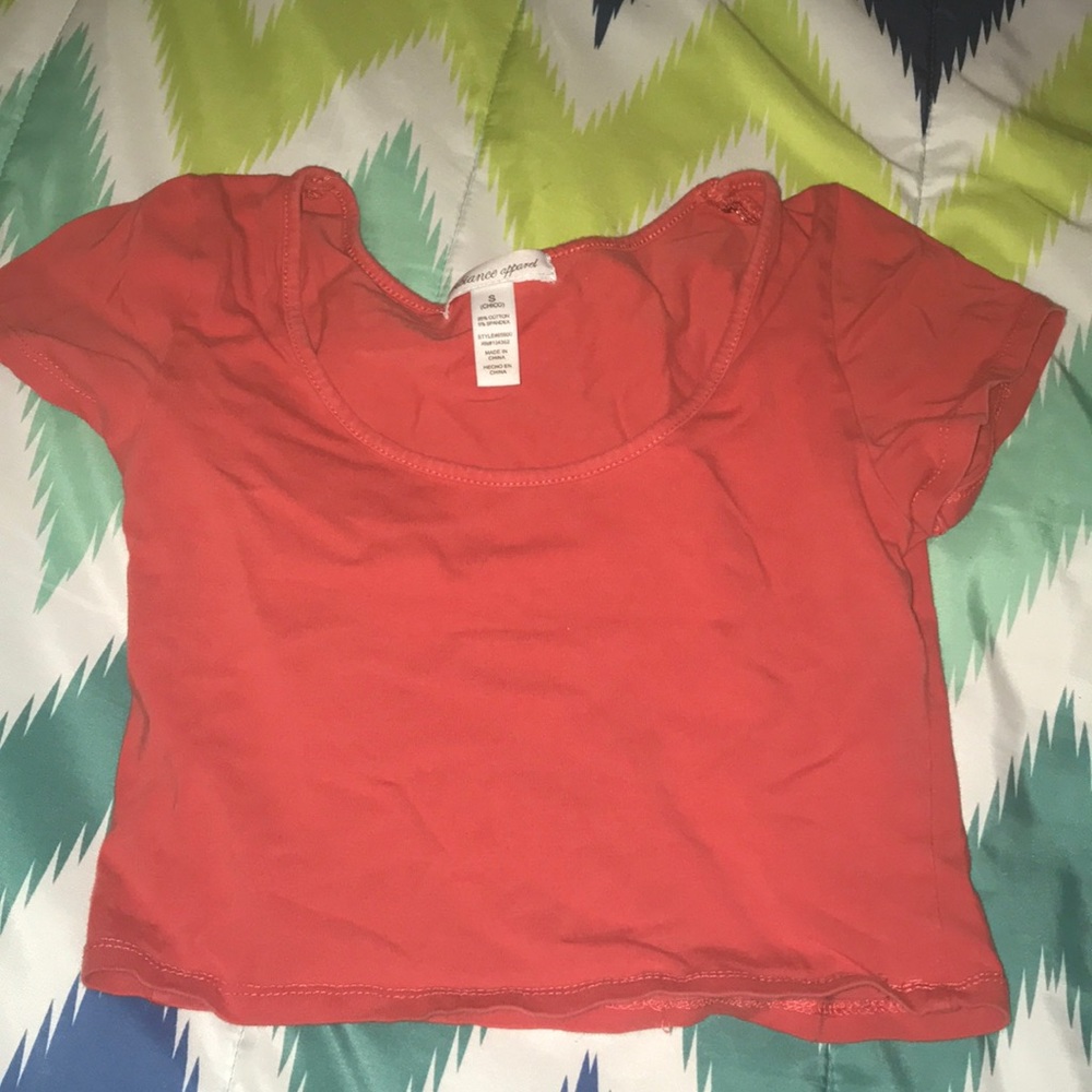 2 Basic Crop Top Lot - Picture 3 of 3