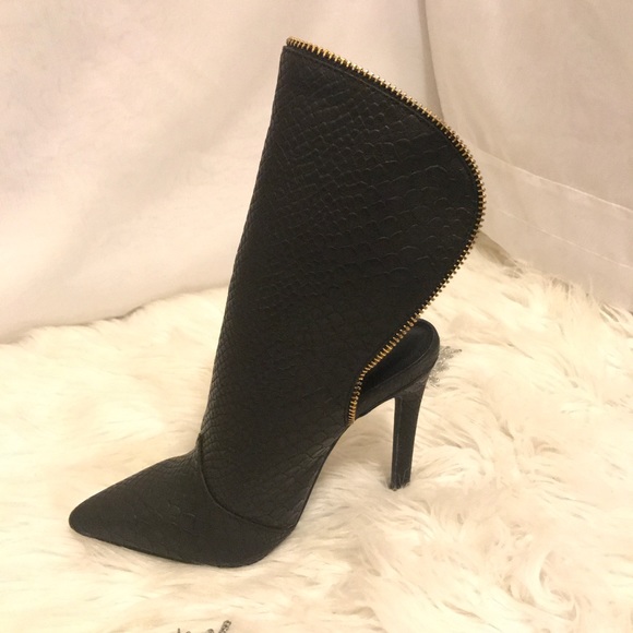 Black Reptile Texture Booties - Picture 2 of 7