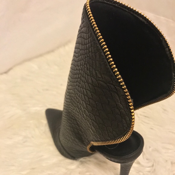 Black Reptile Texture Booties - Picture 4 of 7