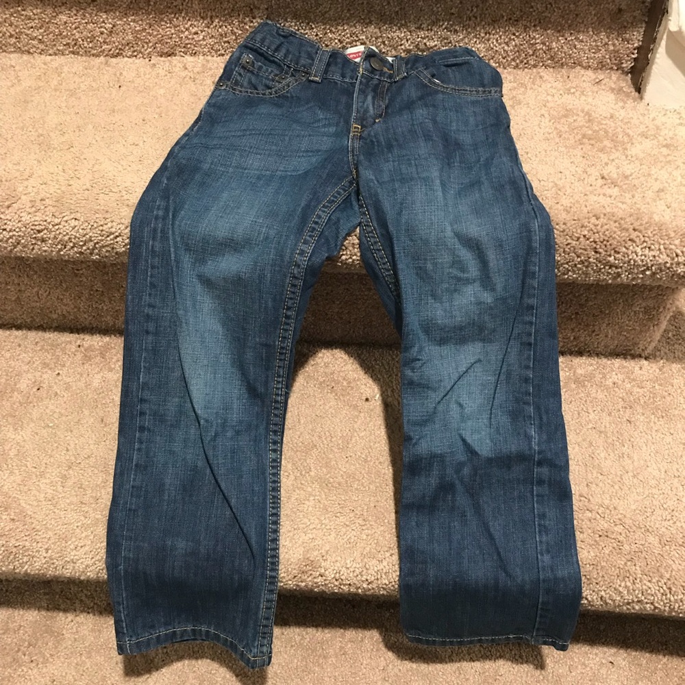Boys levis 514 straight leg jean. Size 7 (age 6-7)