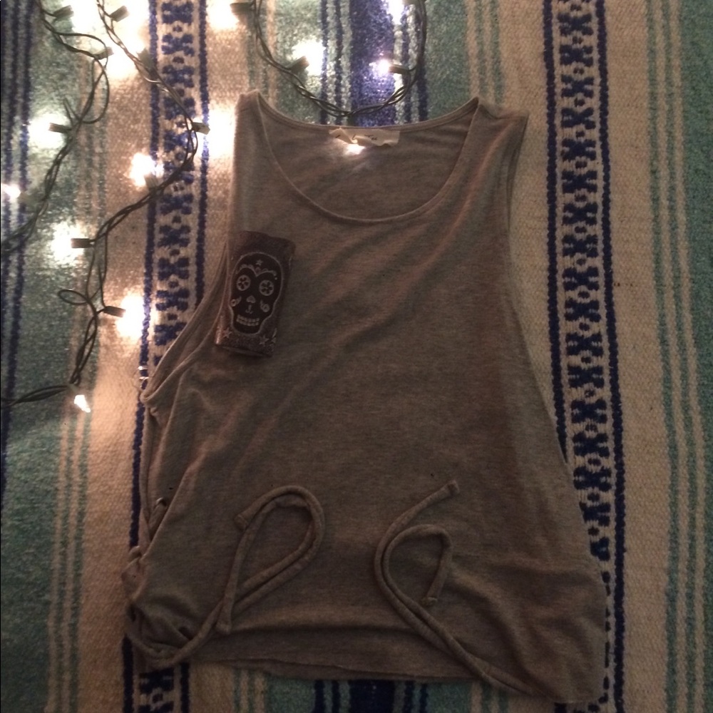 grey crop top (braided)