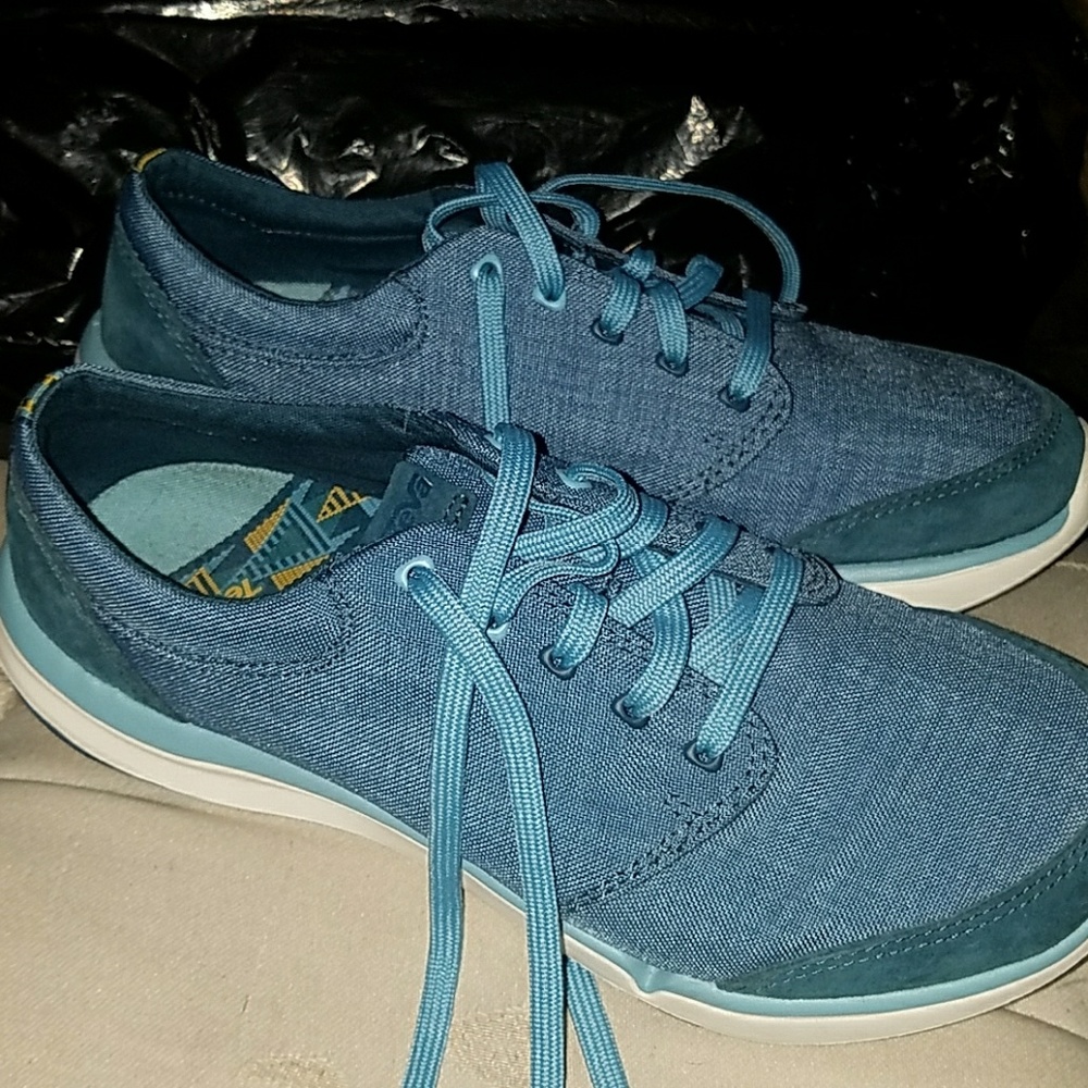 Teva shoes