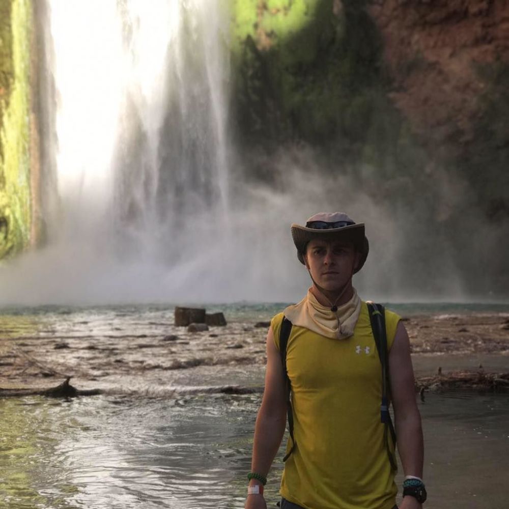 Meet your Posher, Nicholas