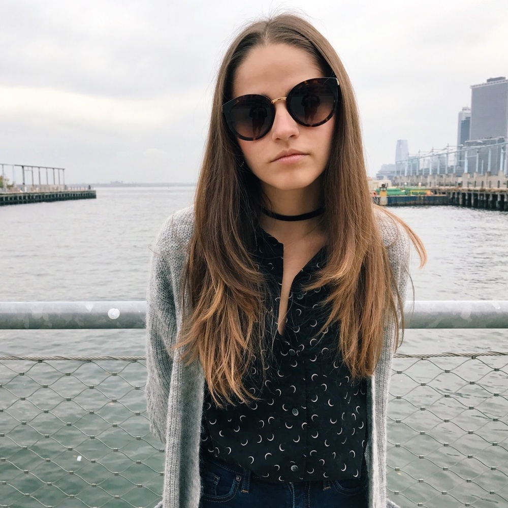 Meet your Posher, Adriana