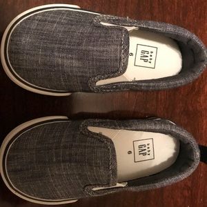 Toddler chambray slip on shoes size 6