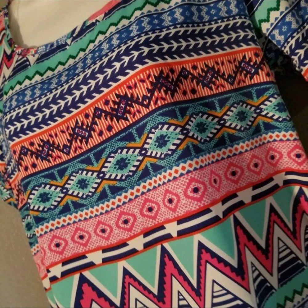 Colorful Aztec Print Top - Picture 2 of 4