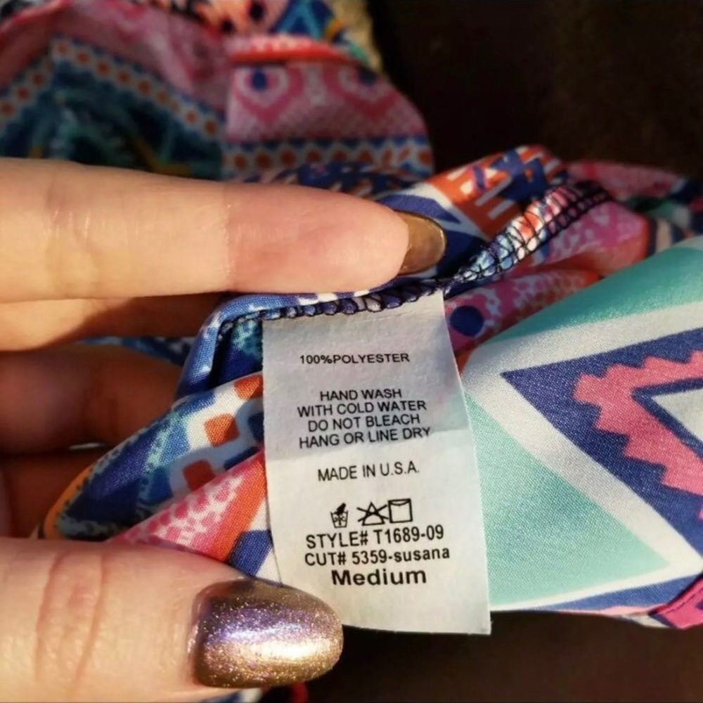 Colorful Aztec Print Top - Picture 4 of 4