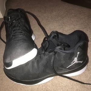 Air Jordan men's basketball sneakers. Size 8.
