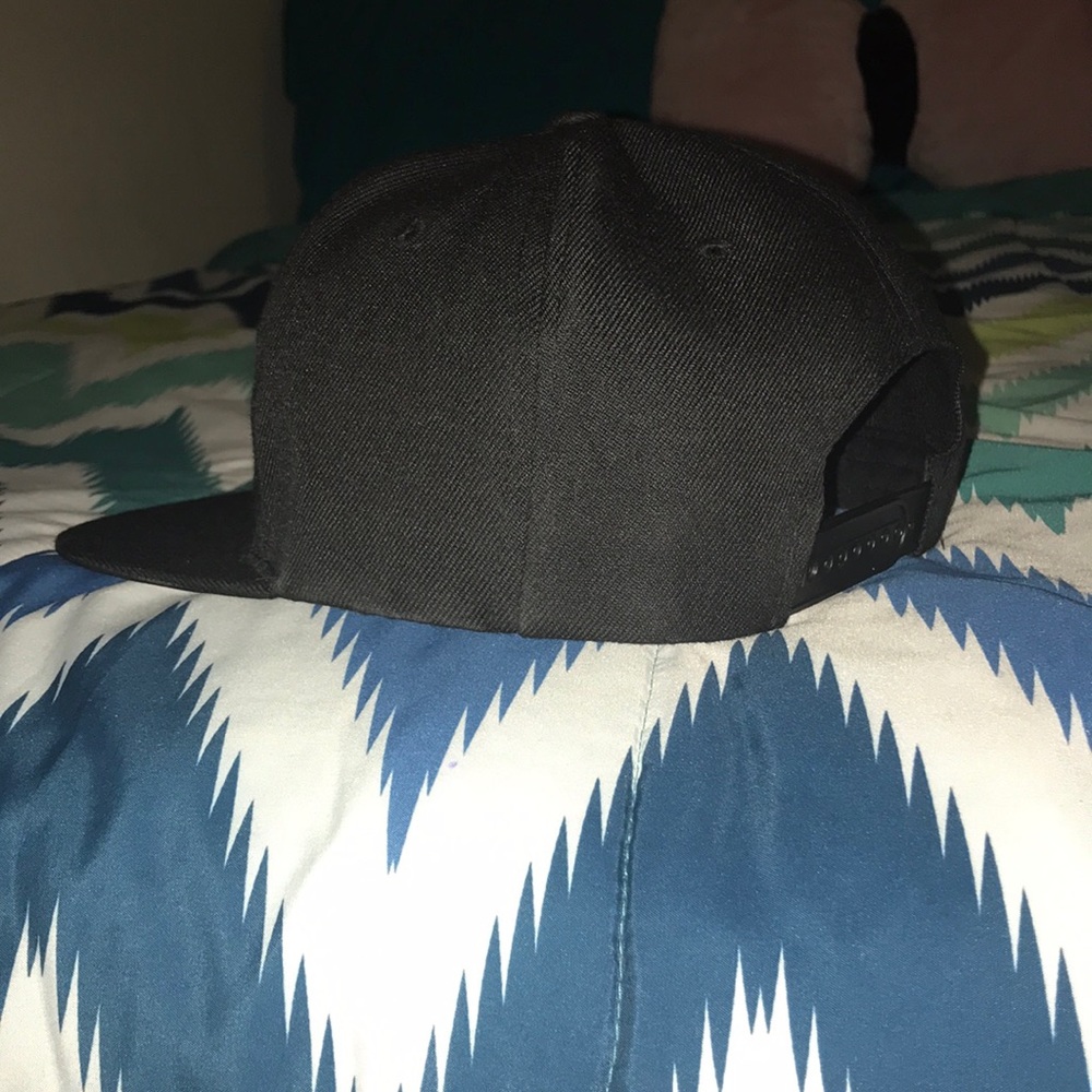 NY SnapBack - Picture 2 of 2