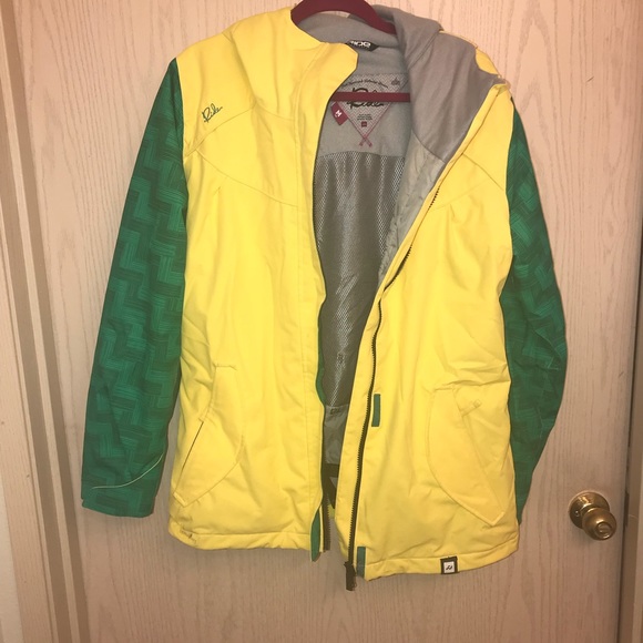 Women’s Ride Snowboard Jacket - Picture 2 of 4