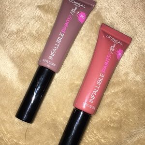 2 lip glosses