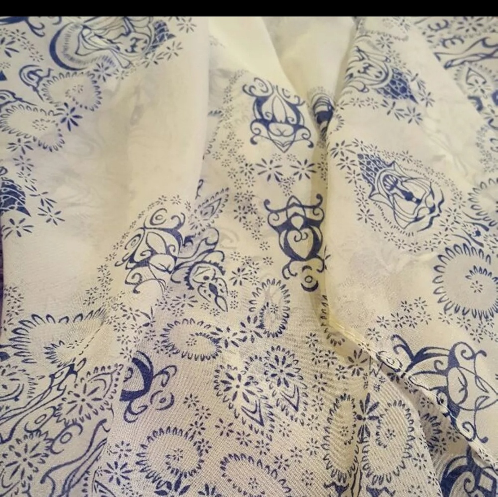 Scarf New - Picture 3 of 3