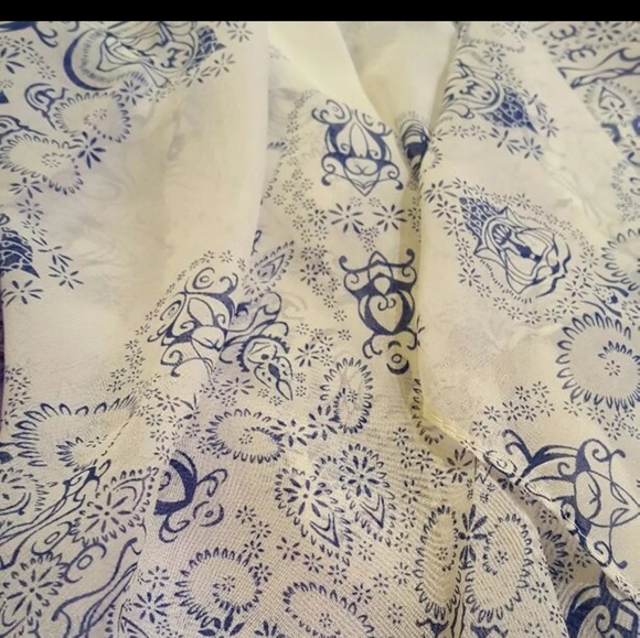 Scarf New - Picture 3 of 3