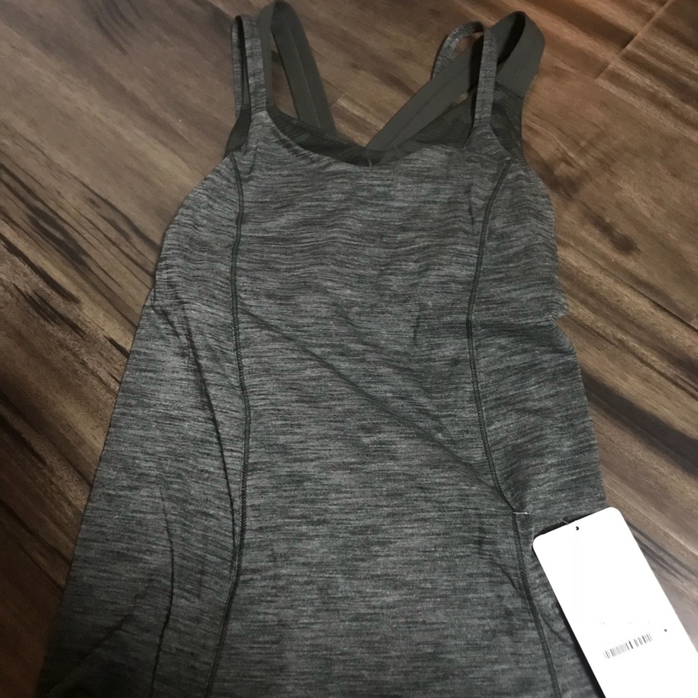 Lulu lemon Run for Gold Tank