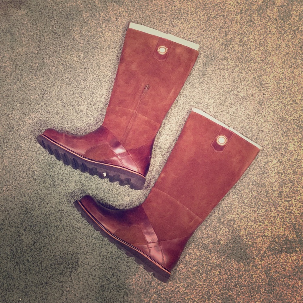 Sorel Boots Size 9.5