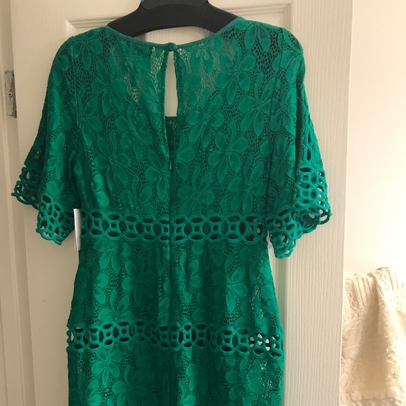 Comfy holiday green dress - Picture 2 of 5