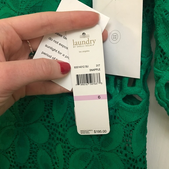 Comfy holiday green dress - Picture 3 of 5