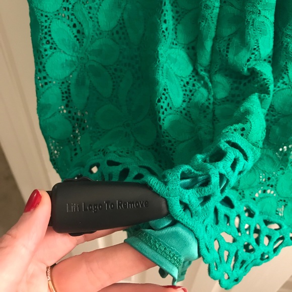 Comfy holiday green dress - Picture 5 of 5