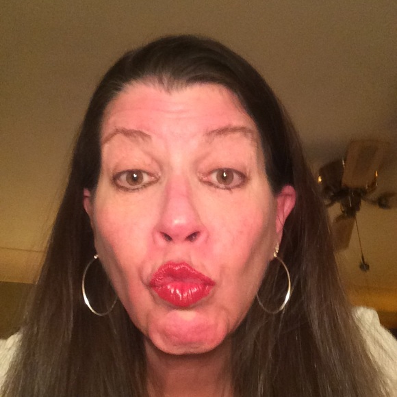 Meet your Posher, Deborah - Picture 1 of 1