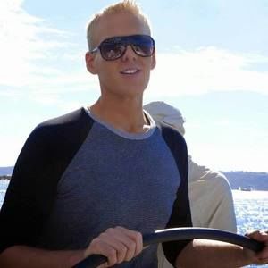 Meet your Posher, Bobby