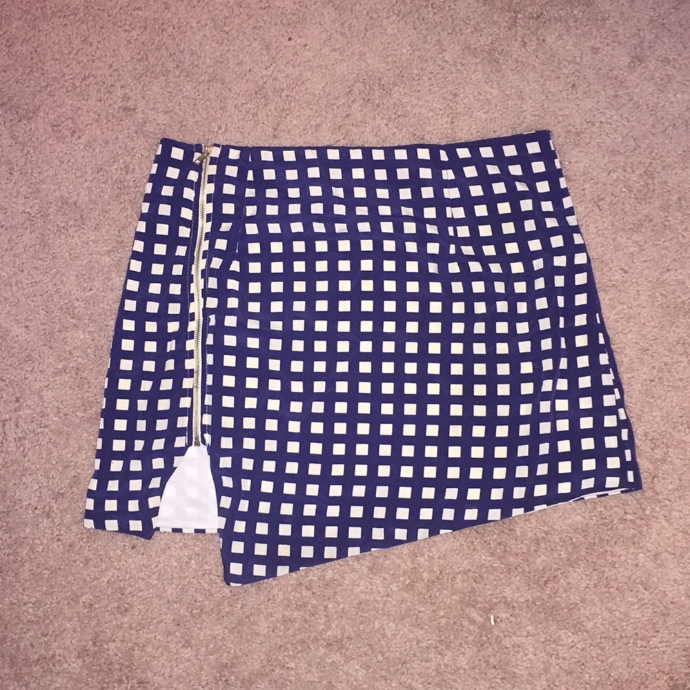 Asymmetrical Zip Front Mini Skirt